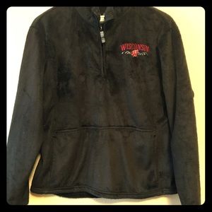 Women’s Wisconsin Badger 1/2 zip fuzzy pullover